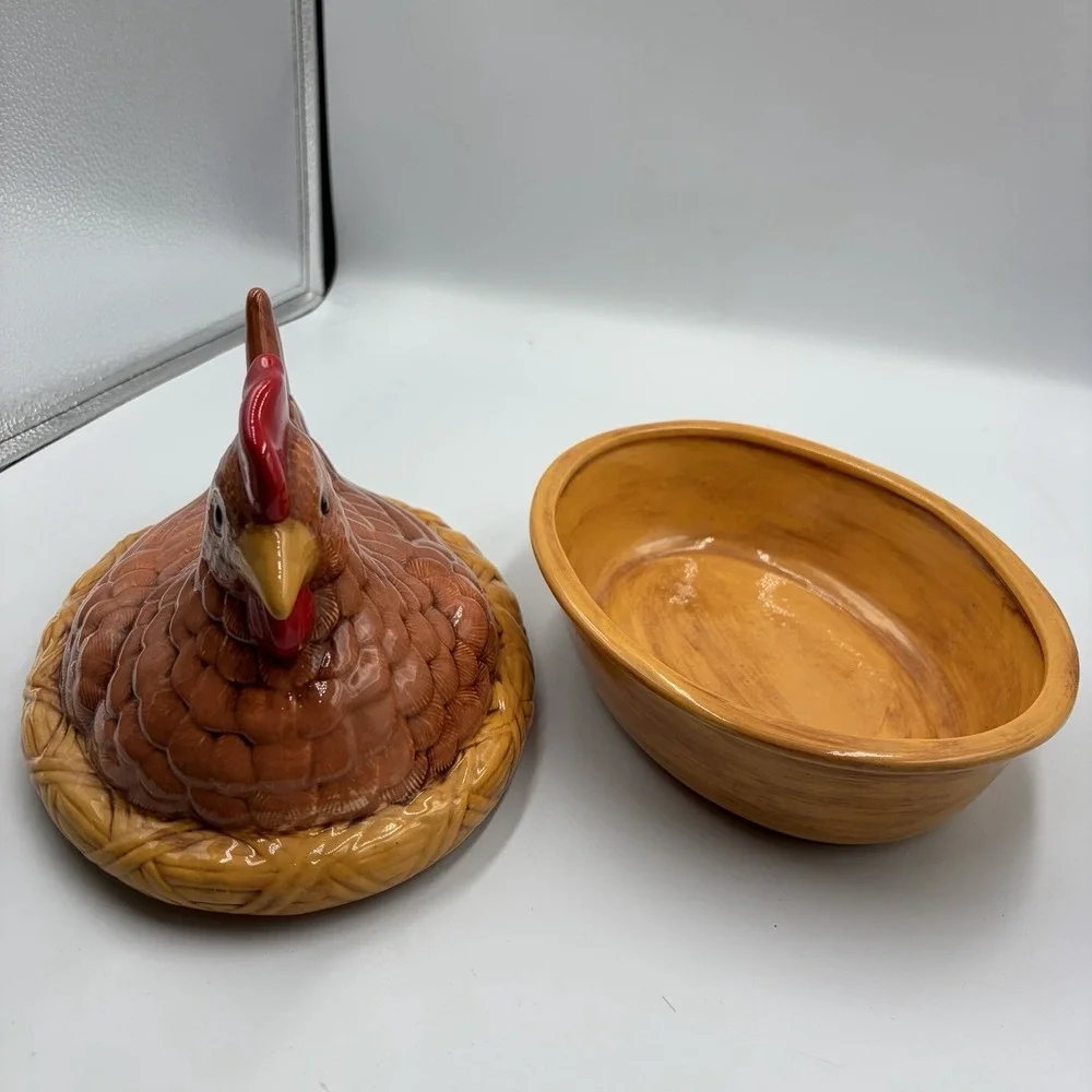 Vtg Ceramic Chicken Hen on Nest Trinket Candy Dish‎ Lid MCM Cottage Core Granny